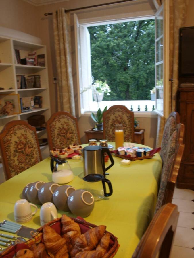 Le Cheminard Bed and Breakfast Feugarolles Eksteriør billede